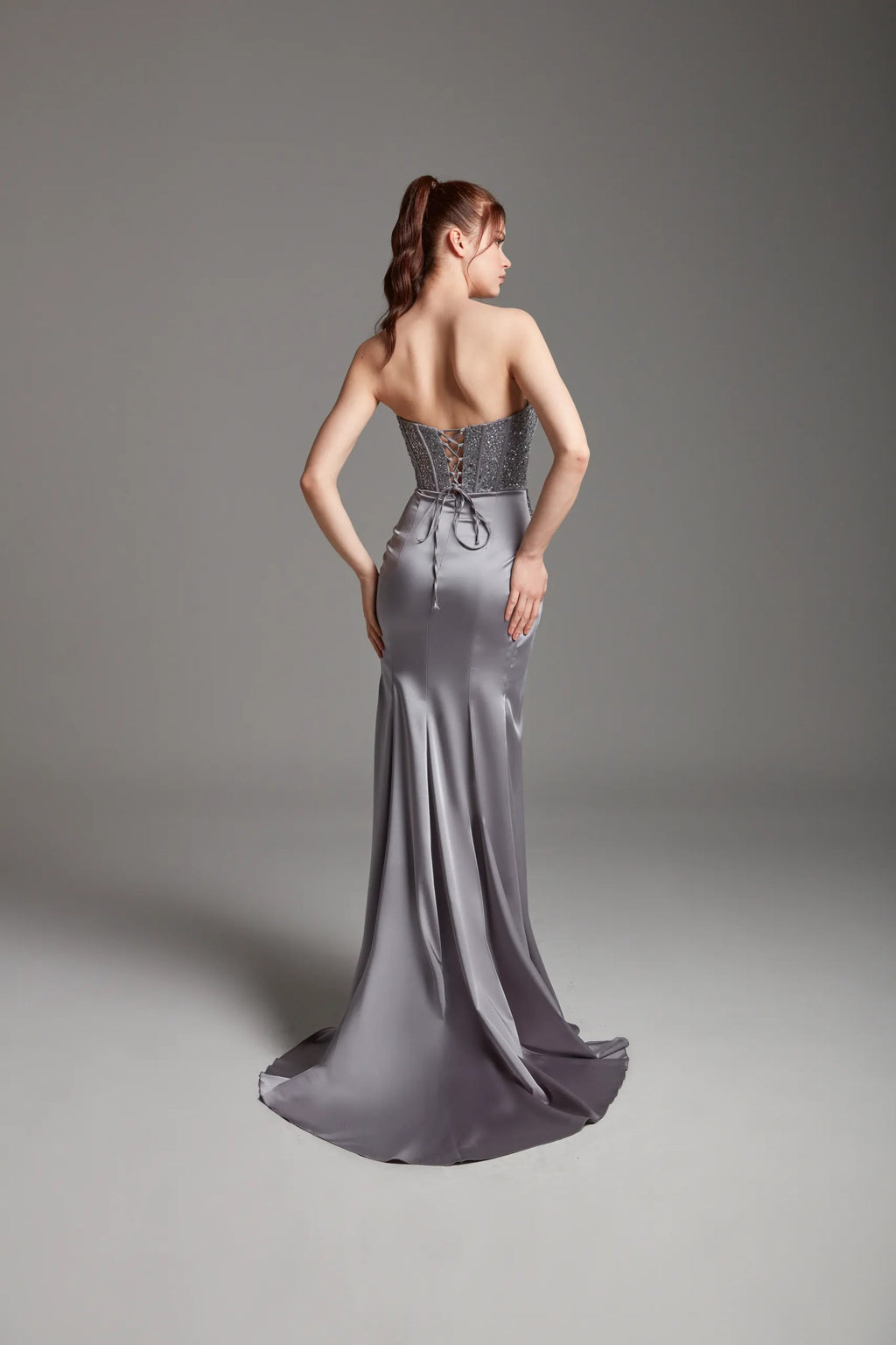 AZRA KOTAN ÜSTÜ PULLU SATEN ABİYE ELBİSE (Kopya)