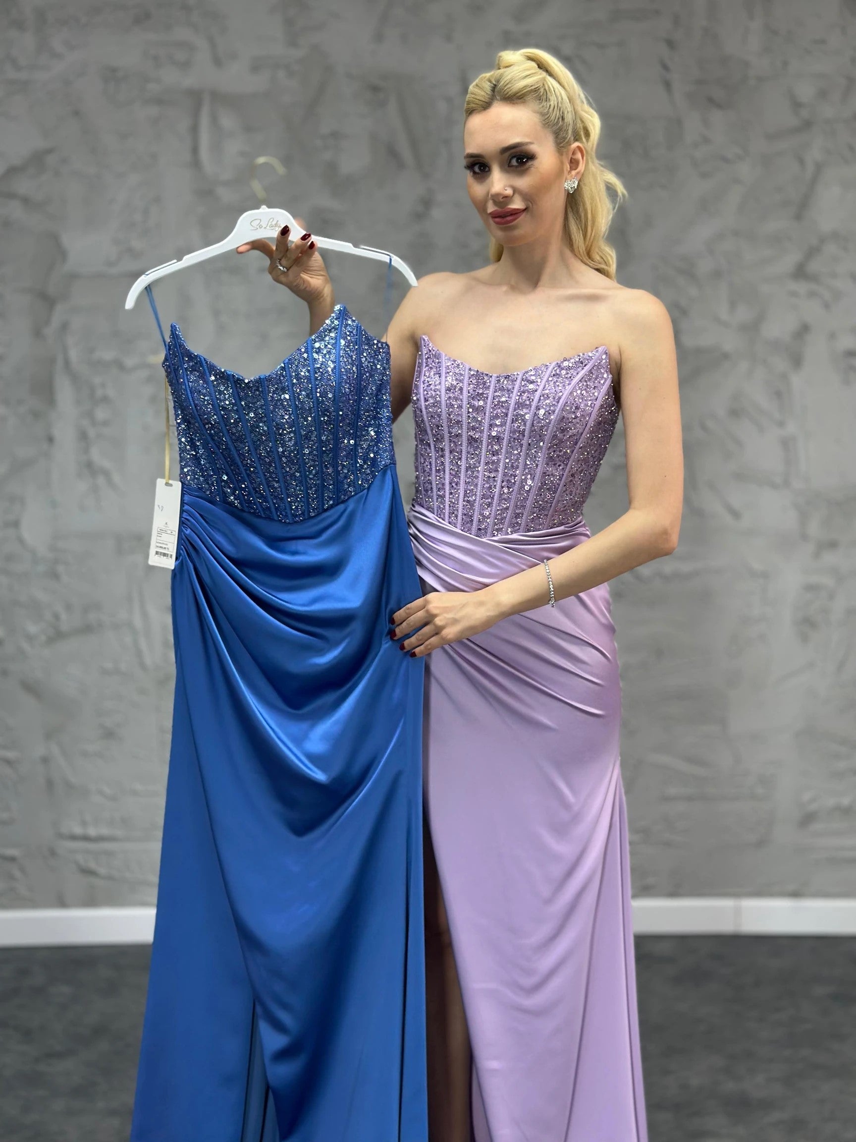 AZRA KOTAN ÜSTÜ PULLU SATEN ABİYE ELBİSE (Kopya)