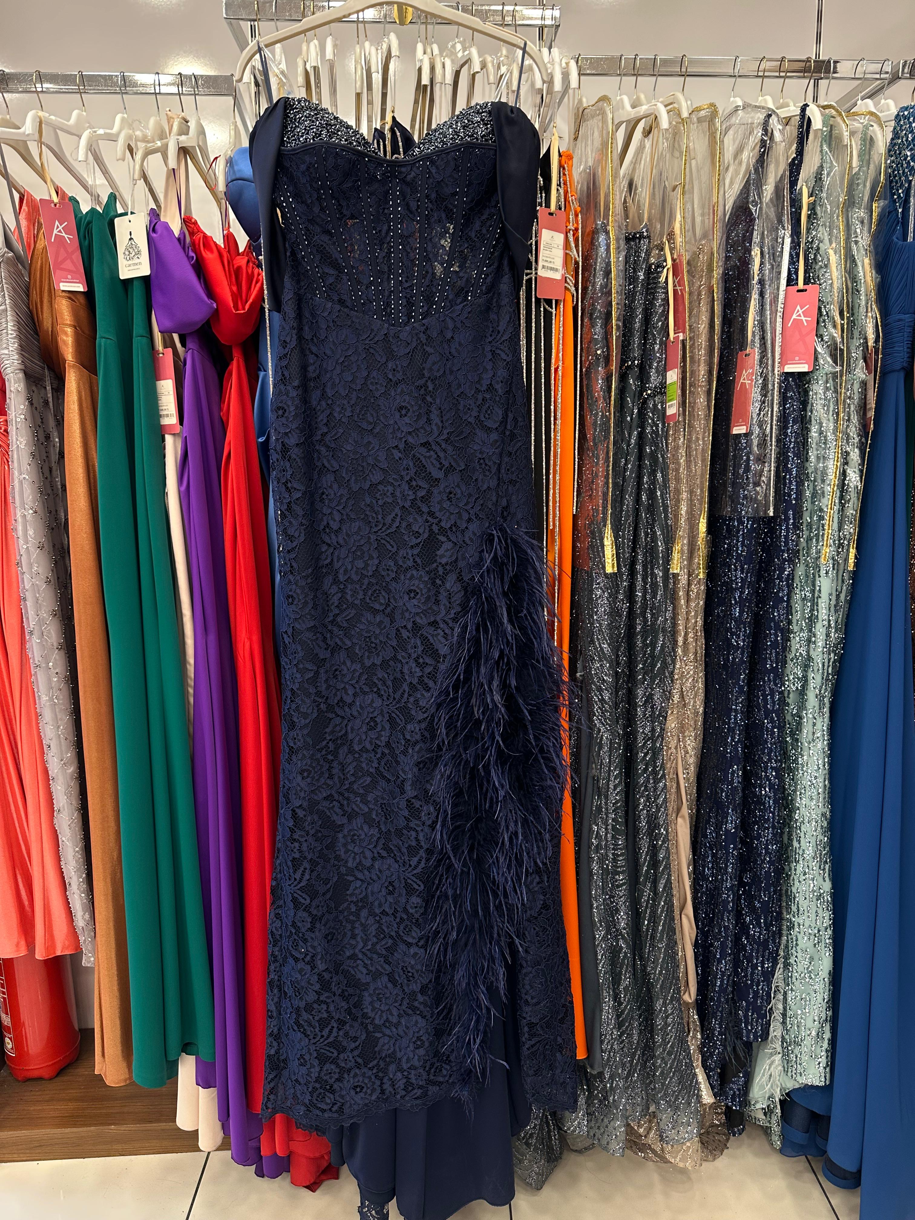 AZRA KOTAN OTRİŞ DETAYLI DANTEL KUMAŞ ABİYE ELBİSE