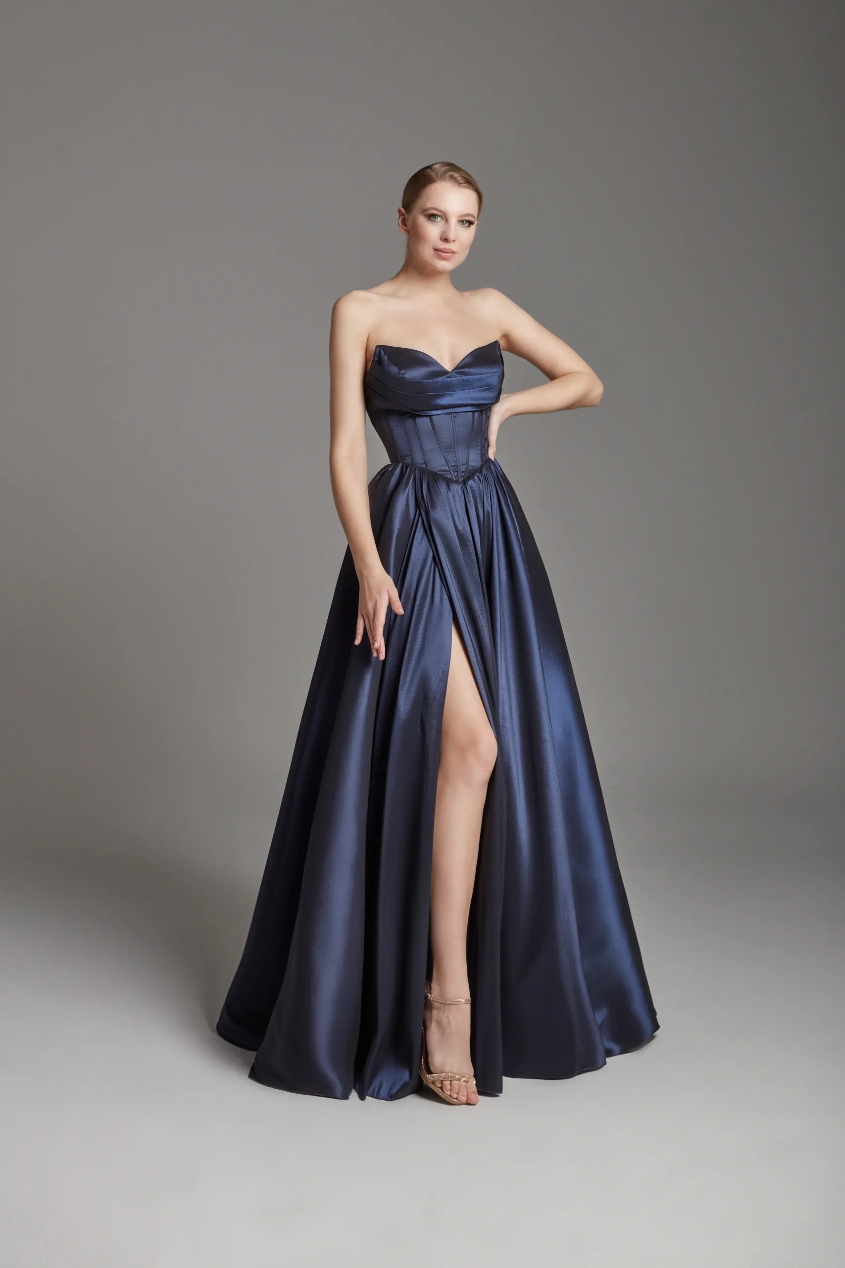 AZRA KOTAN TAFTA KUMAŞ YIRTMAÇLI ABİYE ELBİSE