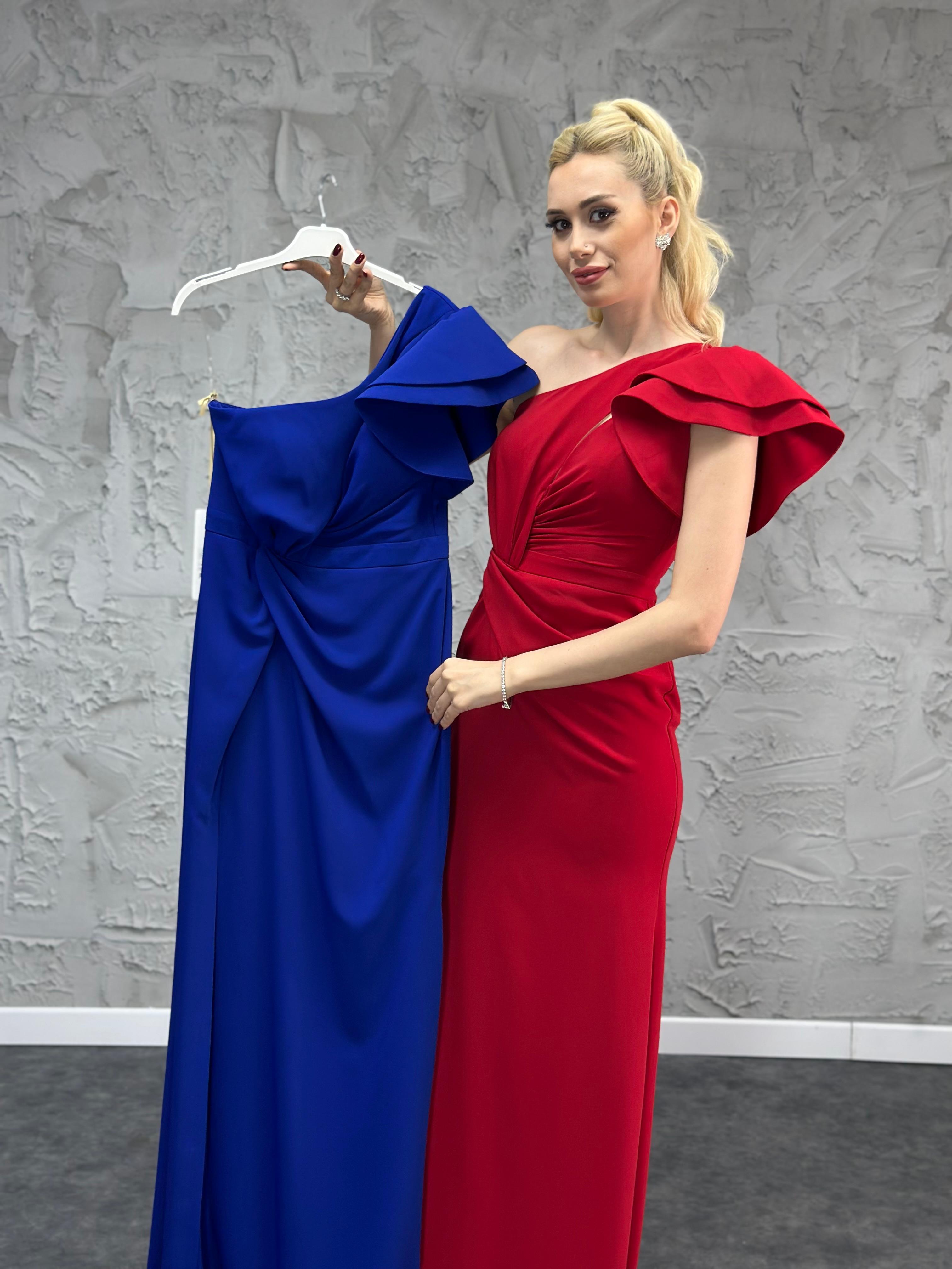 AZRA KOTAN TEK OMUZ DRAPELİ ABİYE ELBİSE