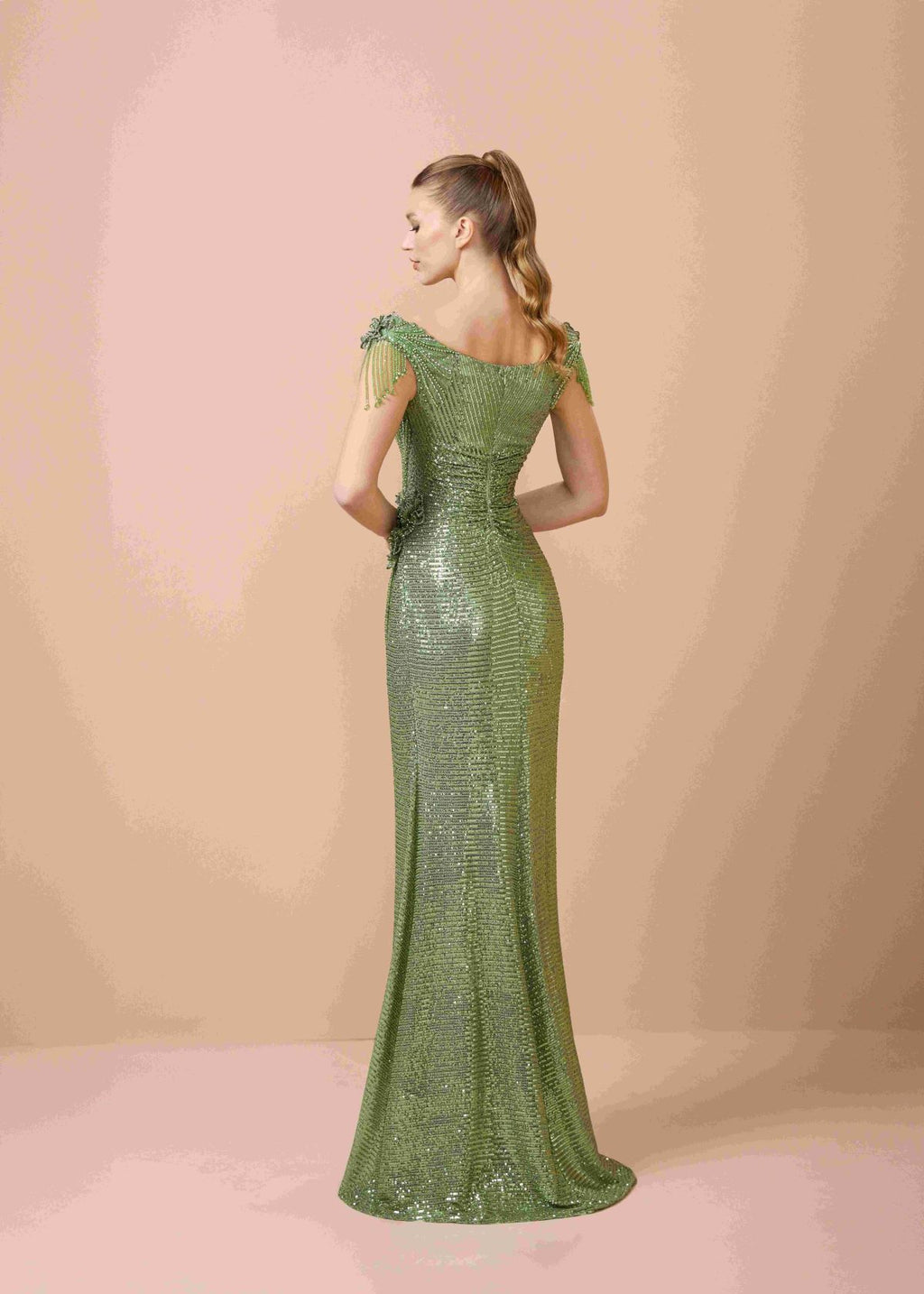 AZRA KOTAN PAYET KUMAŞ KOL DETAYLI ABİYE ELBİSE