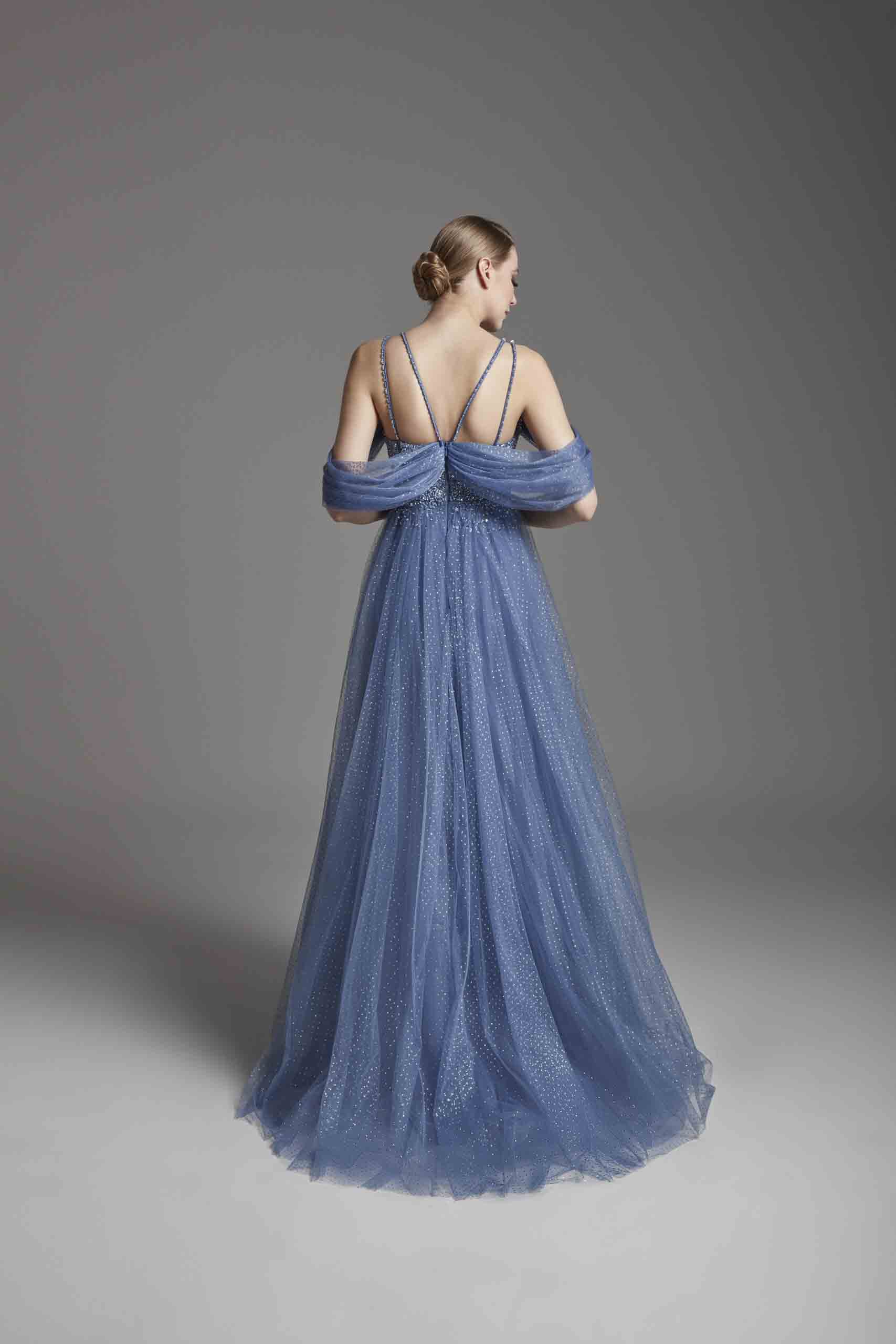 Azra Kotan Helen Kesim Tül Etekli Yandan Tüllü Kollu Abiye Elbise