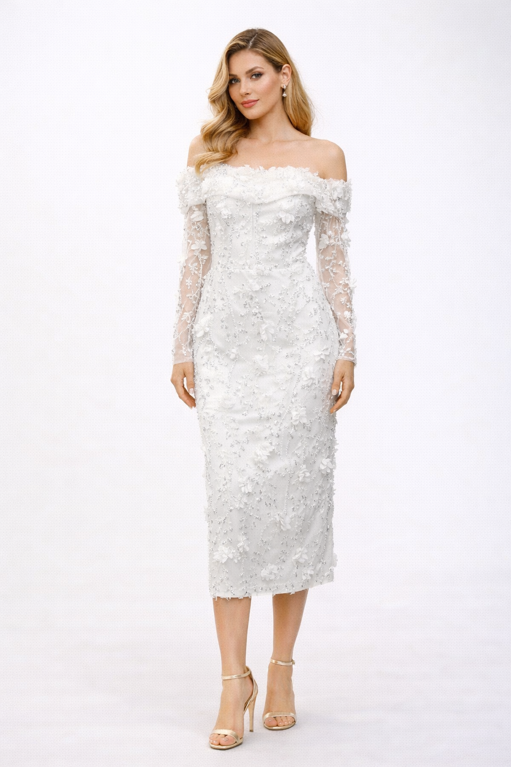 Azra Kotan Kayık Yaka Çiçek Aplikeli Beyaz Midi Elbise