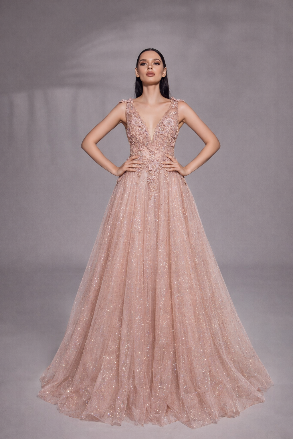 Azra Kotan Bel Kısmı Dantel İşlemeli Helen Nişanlık – Simli Tül Prenses Model