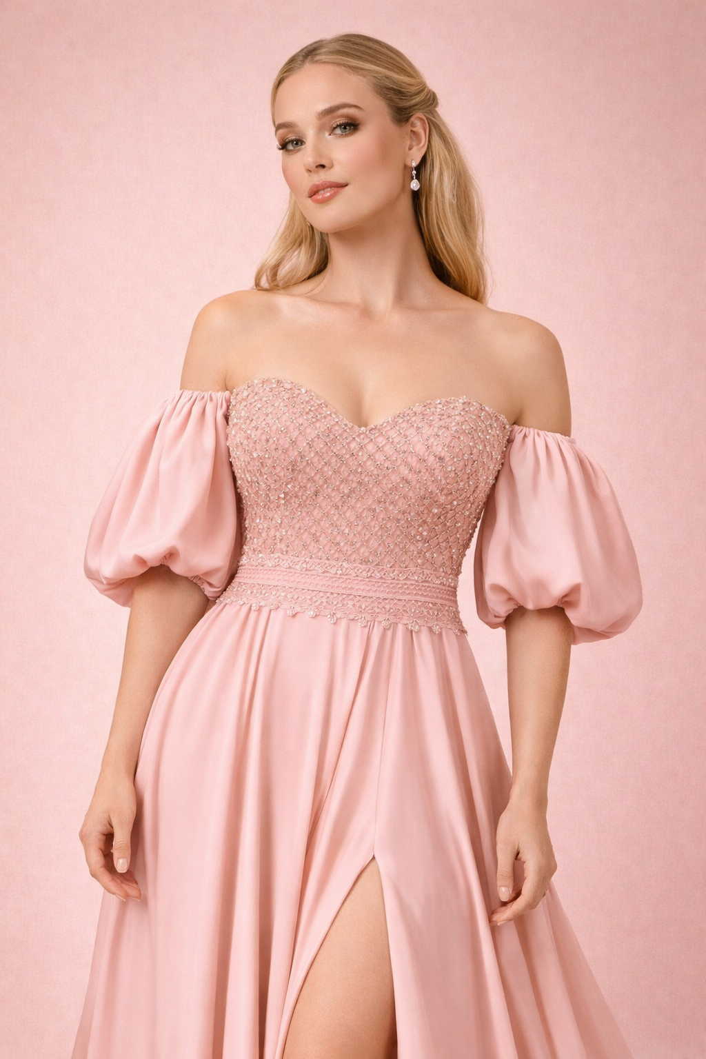 Taş İşlemeli Straplez Balon Kollu Yırtmaçlı Abiye Elbise