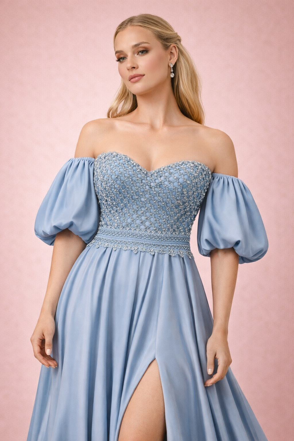 Taş İşlemeli Straplez Balon Kollu Yırtmaçlı Abiye Elbise