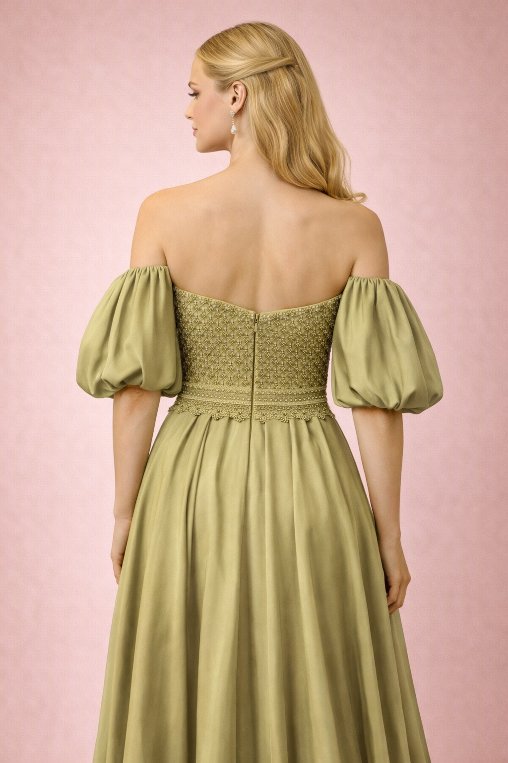 Taş İşlemeli Straplez Balon Kollu Yırtmaçlı Abiye Elbise