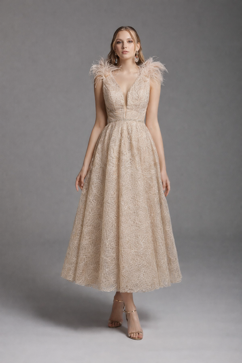 Azra Kotan Otrişli Askılı Midi Boy Geniş Etekli Abiye Elbise