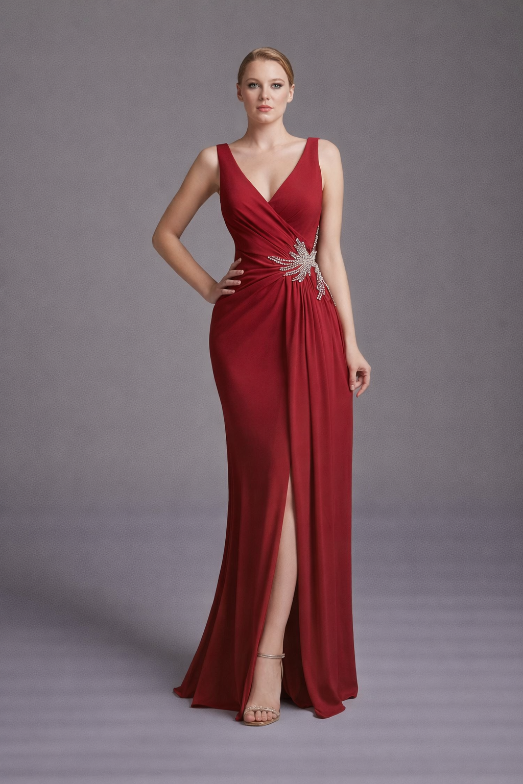 Azra Kotan Taş İşlemeli Büzgü Detaylı Buzi Kumaş Abiye Elbise