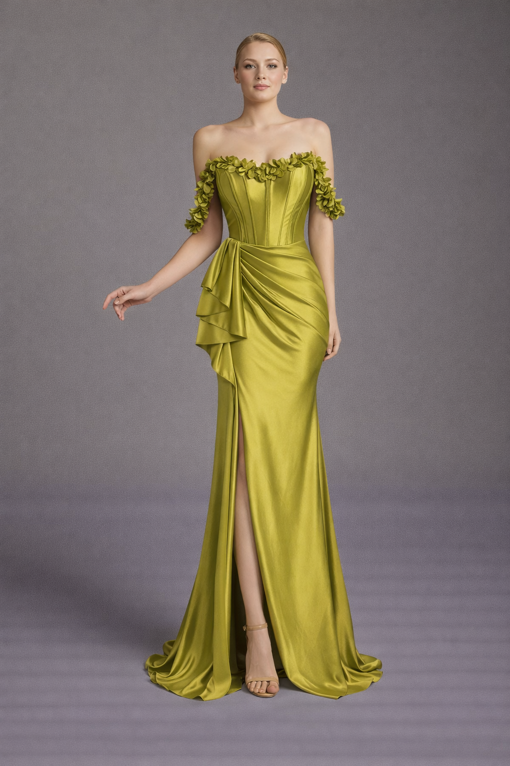 Azra Kotan Çiçek Detaylı Drapeli Saten Düşük Kol Uzun Abiye Elbise