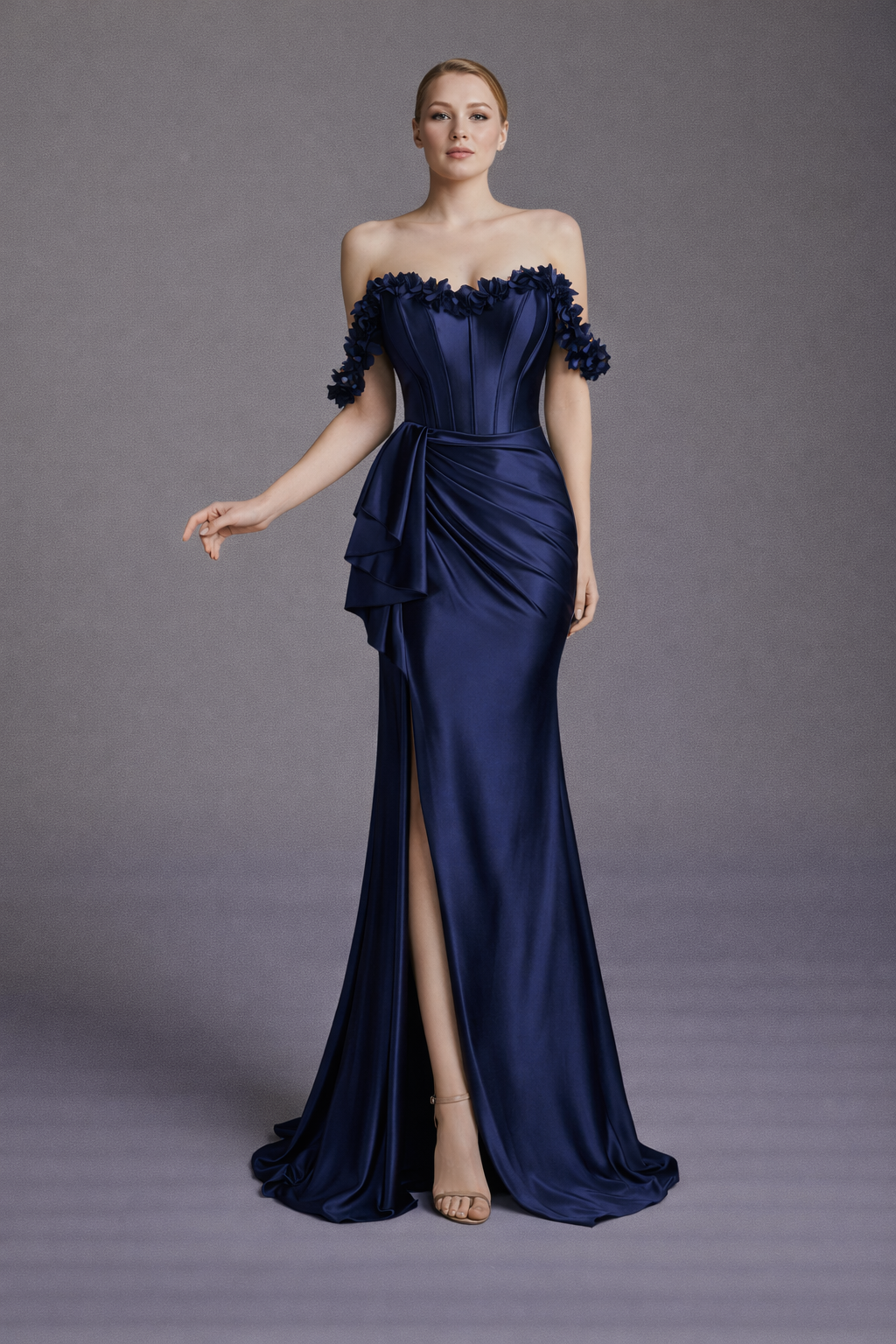 Azra Kotan Çiçek Detaylı Drapeli Saten Düşük Kol Uzun Abiye Elbise