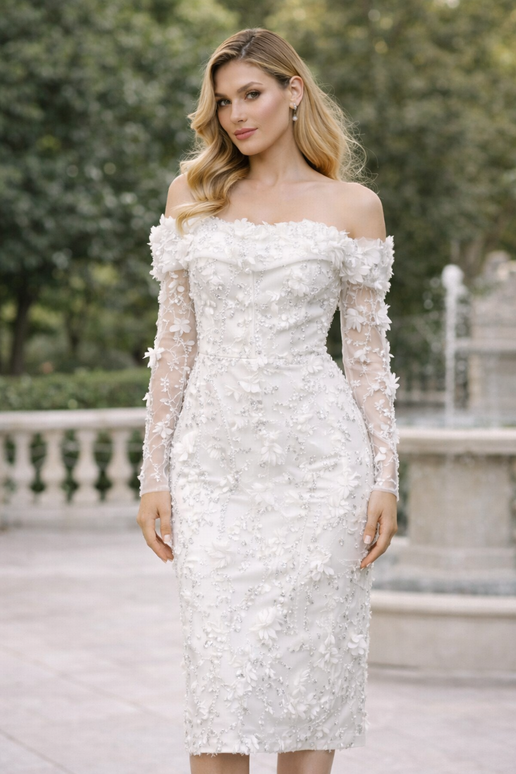 Azra Kotan Kayık Yaka Çiçek Aplikeli Beyaz Midi Elbise