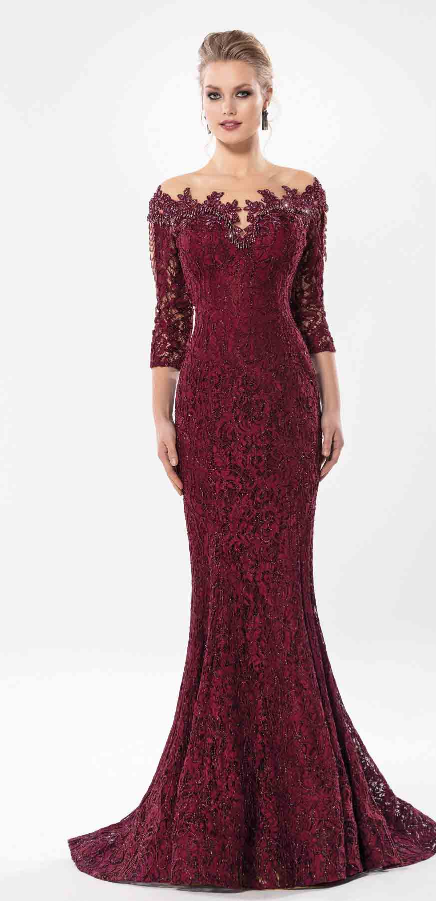 Azra Kotan Büyük Beden Dantel Kumaş Boncuk Detaylı Balık Abiye Elbise